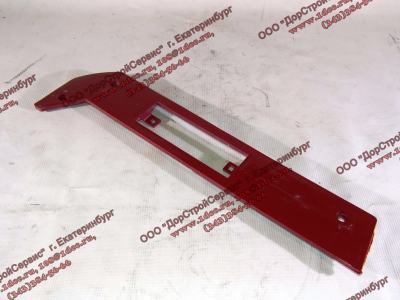 Заглушка боковая бампера правая SH F3000 красная SHAANXI / Shacman (ШАНКСИ / Шакман) DZ93259932203 фото 1 Брянск